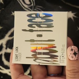 About Face Light Lock Highlighter in Smother New in Box